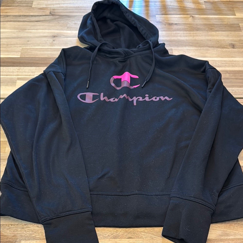 Champion Black Oversized Hoodie with Boxy Style and Relaxed Fit